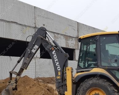 фото Аренда экскаватора-погрузчика Volvo BL71B, Орск