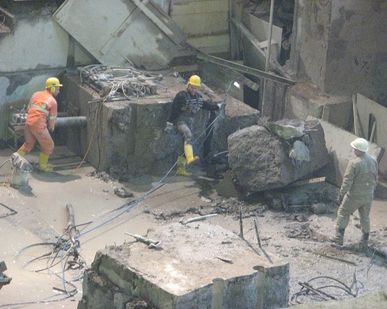 фото Бурение отверстий алмазной коронкой