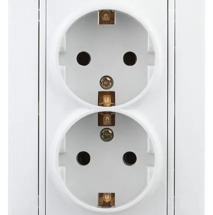 Фото №1 Розетка СП Plano 2х2P+E Schuko 1Э-205-01 16А-250В бел. Intro Б0038830