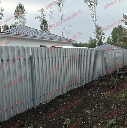 Фото №0 Заборы из евроштакетника