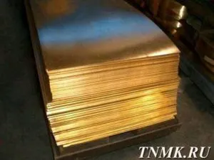 фото Лист бронзовый 20 мм БрО10Ф1
