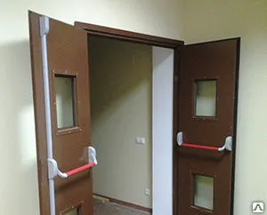 фото Сертифицированные противопожарные ворота с лючком