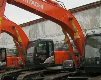 фото Аренда гусеничного экскаватора Hitachi ZAXIS 210LCH, Москва