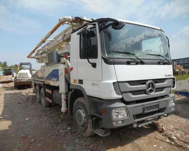 фото Автобетононасос ZOOMLION 38 X-5RZ на шасси Mercedes Bens Arcos (2012 г.в.)