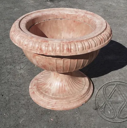 Фото №0 Вазон большой