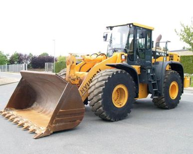 фото Фронтальный погрузчик HYUNDAI HL-770-9S (ковш 4,0 куб.м.)