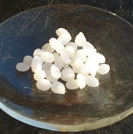 Фото №0 Натр едкий технический гранулированный (сода каустическая)