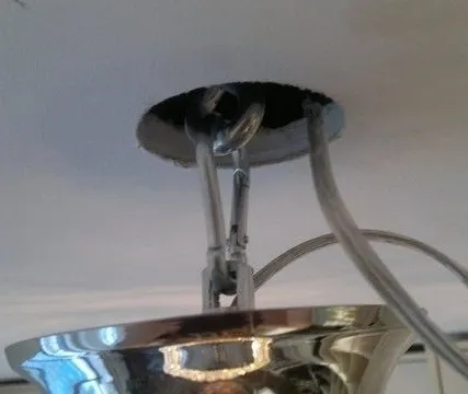 Фото №0 Демонтаж кронштейнов осветительных приборов