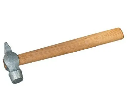 Фото №0 Молоток слесарный 600 г деревянная рукоять