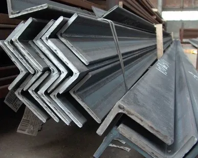 фото Уголок стальной неравнополочный 63х63х6 мм ст. 3сп/3пс ГОСТ 8510-93