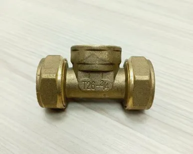 фото Обжимной тройник 26х 3/4" в/р х26, Hydrosta, цанговый, комбинированный, внутренняя резьба. 1 шт