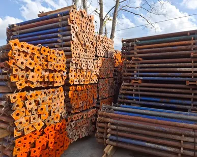 фото Стойка телескопическая 2,8 х 4,5 м