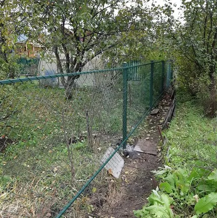 Фото №0 Забор из сетки Рабица