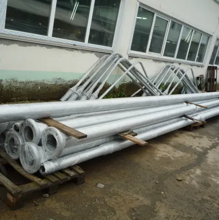 Фото №1 Опора уличного освещения (консольная) ОКС 1Ф - 6,0 (ф.133-108)