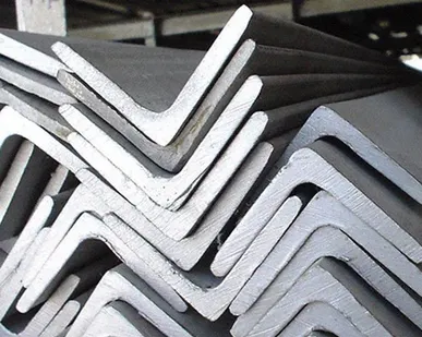 фото Уголок 160х160х12 09Г2С