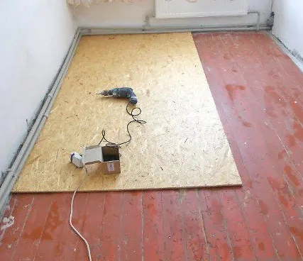 Фото №0 Пол из настила ДСП бежевый