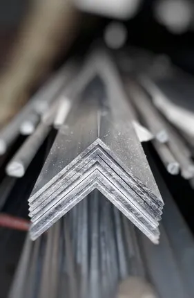 Фото №0 Алюминиевый уголок АД31Т 20*20*1,2мм (6м)