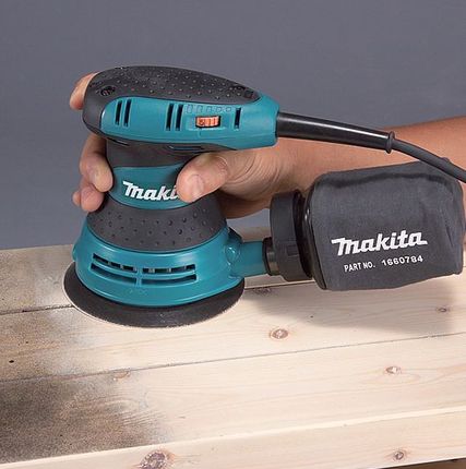 Фото №0 Эксцентриковая шлифмашина Makita BO5031