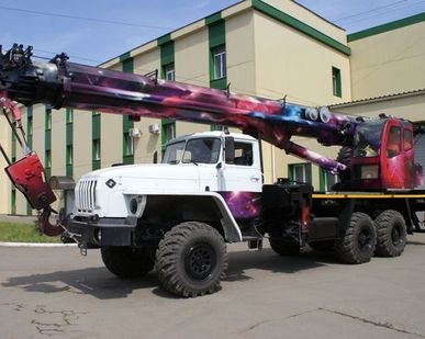 фото Стрела 32,7 метра. Автокран ЧЕЛЯБИНЕЦ КС-55732-32 УРАЛ-4320 (6х6)