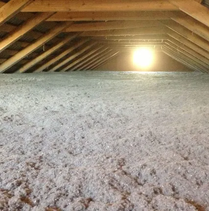 Фото №0 Утепление эковатой крыш, стен, мансард, чердаков и перекрытий домов