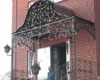 фото Кованые козырьки