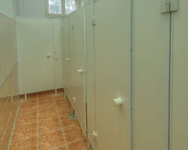 фото Туалетные кабинки