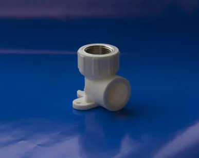 фото Угольник комбинированный с внутренней резьбой 20*1/2 (с креплением)