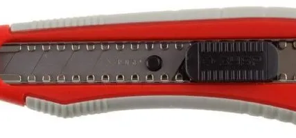 Фото №0 Нож ЗУБР "МАСТЕР"с выдвижным сегментированным лезвием, сталь У8А,18мм ЗУБР