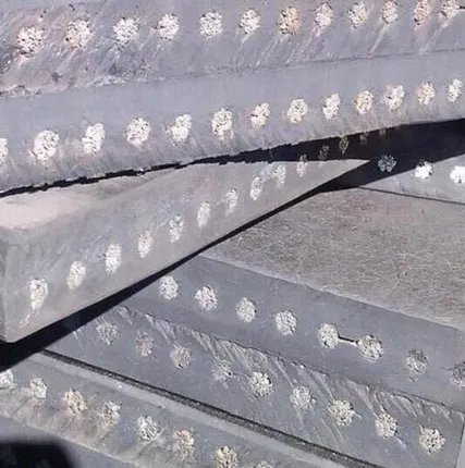 Фото №1 Техпластина для отвалов арм. метал. кордом 1000*250*40