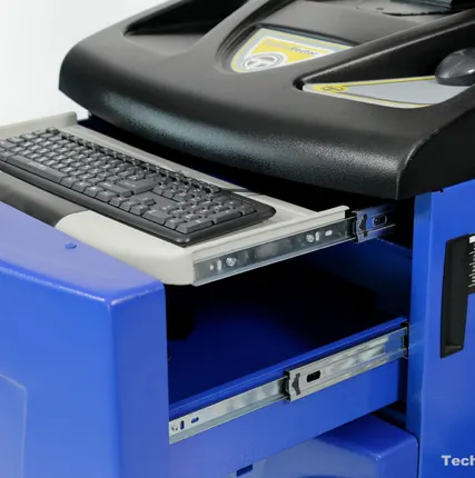 Фото №3 Стенд сход-развал 3D Техно Вектор 7 PRO V 7204 K A