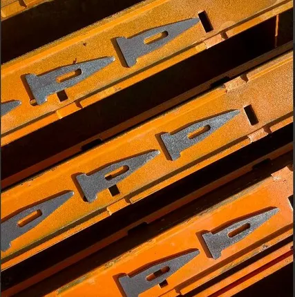 Фото №0 Клинья для опалубки