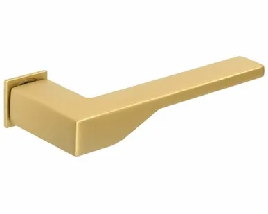 фото Extreza Hi-Tech ADONA (Адона) 122 на скрытой розетке R21 матовая латунь сатин F02