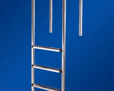 фото Лестница для бассейна