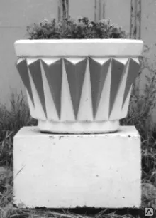 Фото №0 Вазон № 4 на подиуме