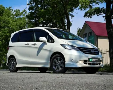 фото Honda Freed 2011