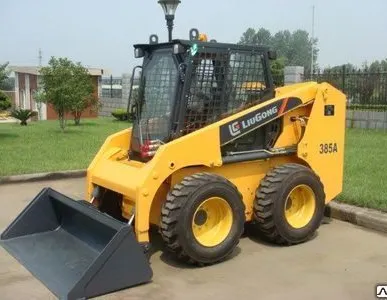 фото Мини-погрузчики с бортовым поворотом LIUGONG CLG385A