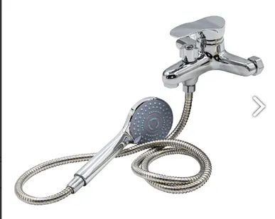 фото Смеситель на ванну