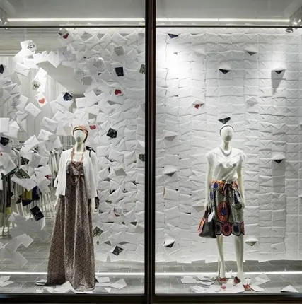 Фото №0 Установка стеклянной витрины