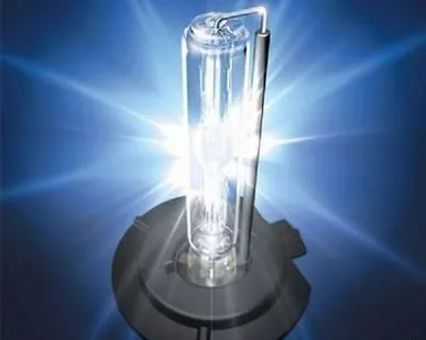 фото Ксеноновые лампы Maxlum LL H4 5000K.