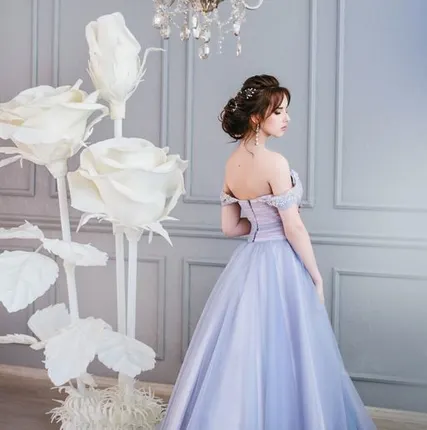 Фото №0 Аренда композиции ростовых цветов