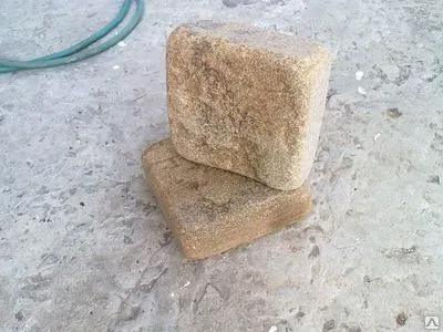 Фото №0 Брусчатка из рыже-коричневого песчаника пиленная с четыр