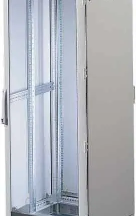 Фото №0 Шкаф сетевой  IT  600*1800*800 Rittal  перф.+стекл,.дверь,19"проф, цоколь