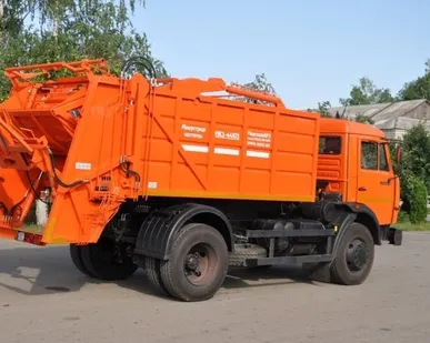 фото Мусоровозы с задней загрузкой МКЗ-44103 на шасси КАМАЗ-43253-3010-28
в