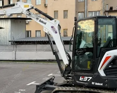 фото Аренда мини-экскаватора Bobcat E37, Москва