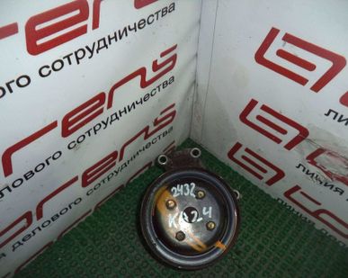 фото Помпа на Nissan Presage