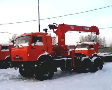 фото КАМАЗ тягач 44108 с кму Kanglim 1256G2