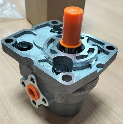 Фото №3 Насос шестеренчатый НШ-14М-3R правое вращение для различной техники