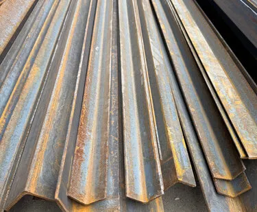 фото Уголок