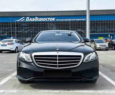 фото Почасовая аренда автомобиля Mercedes E-Class
