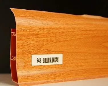 Фото №0 Плинтус Идеал Элит Макси 85мм Вишня дикая 242 2,5м